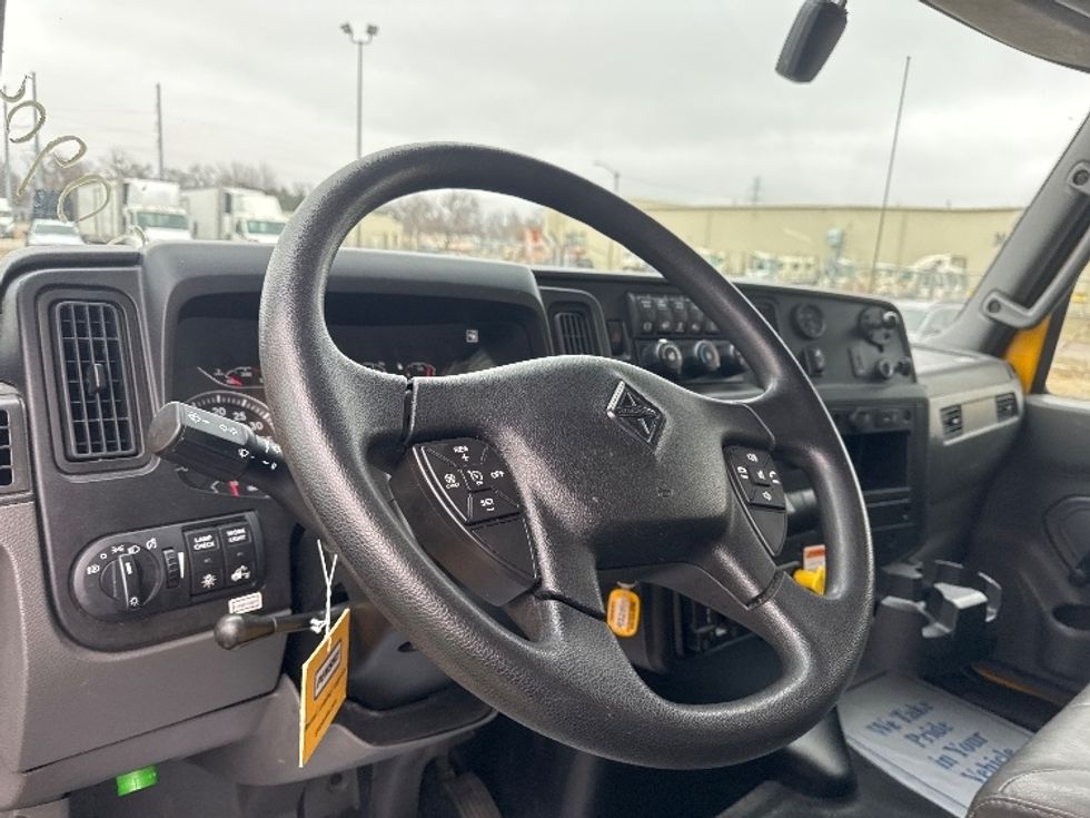 Medium Duty Box Truck-Light and Medium Duty Trucks-International-2021-MV607-Lincoln-NE-161,976\n\t\tmiles-$ 41,500 - Image 17