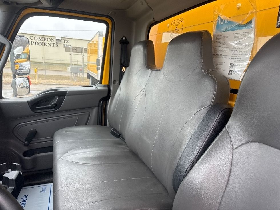 Medium Duty Box Truck-Light and Medium Duty Trucks-International-2021-MV607-Lincoln-NE-161,976\n\t\tmiles-$ 41,500 - Image 19