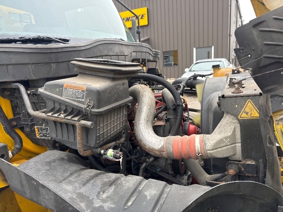 Medium Duty Box Truck-Light and Medium Duty Trucks-International-2021-MV607-Lincoln-NE-161,976\n\t\tmiles-$ 41,500 - Image 23