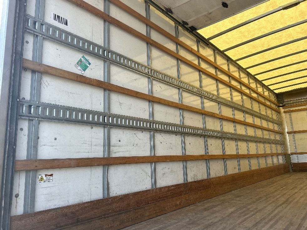 Medium Duty Box Truck-Light and Medium Duty Trucks-International-2021-MV607-Lincoln-NE-213,227\n\t\tmiles-$ 47,250 - Image 11