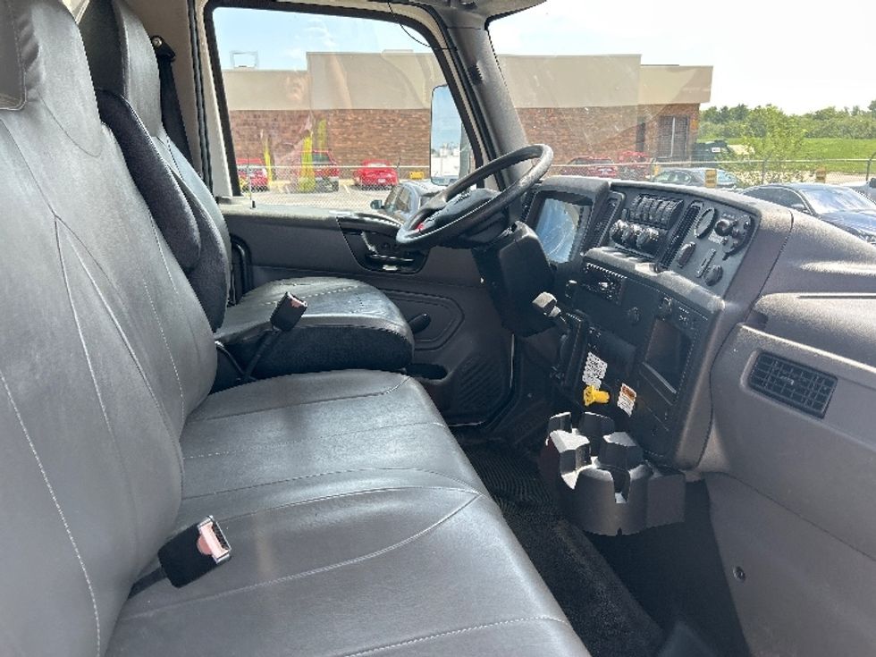 Medium Duty Box Truck-Light and Medium Duty Trucks-International-2021-MV607-Lincoln-NE-213,227\n\t\tmiles-$ 47,250 - Image 22