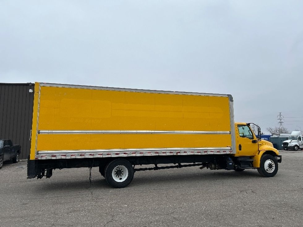 Medium Duty Box Truck-Light and Medium Duty Trucks-International-2021-MV607-Lincoln-NE-213,982\n\t\tmiles-$ 40,250 - Image 15