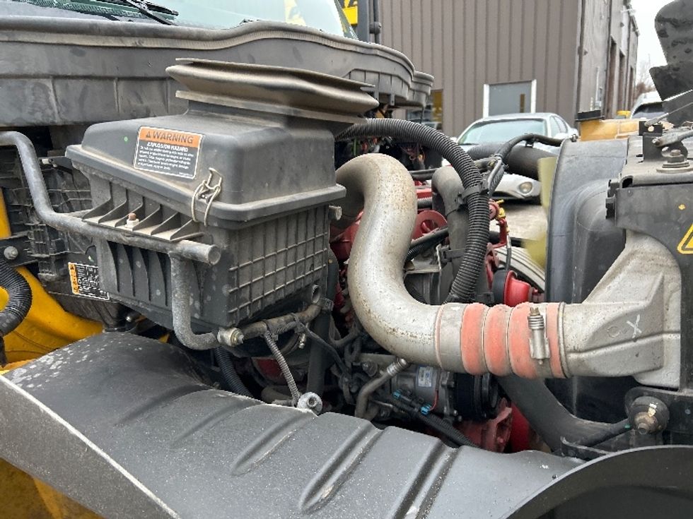 Medium Duty Box Truck-Light and Medium Duty Trucks-International-2021-MV607-Lincoln-NE-213,982\n\t\tmiles-$ 40,250 - Image 23