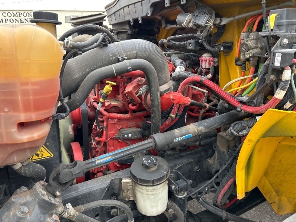 Medium Duty Box Truck-Light and Medium Duty Trucks-International-2021-MV607-Lincoln-NE-213,982\n\t\tmiles-$ 40,250 - Image 24