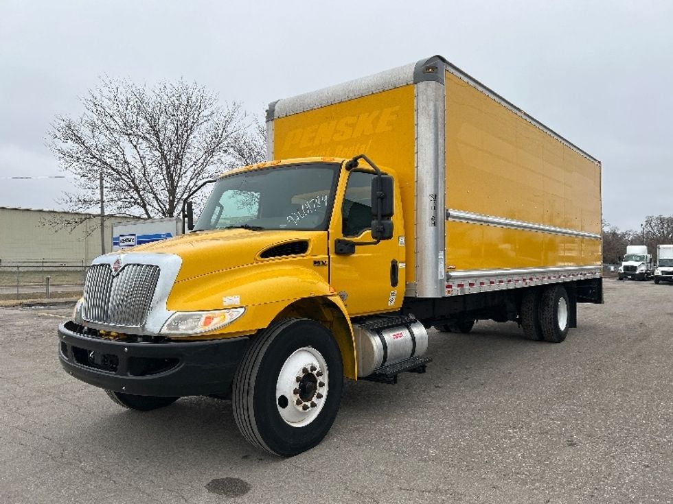 Medium Duty Box Truck-Light and Medium Duty Trucks-International-2021-MV607-Lincoln-NE-213,982\n\t\tmiles-$ 40,250 - Image 3