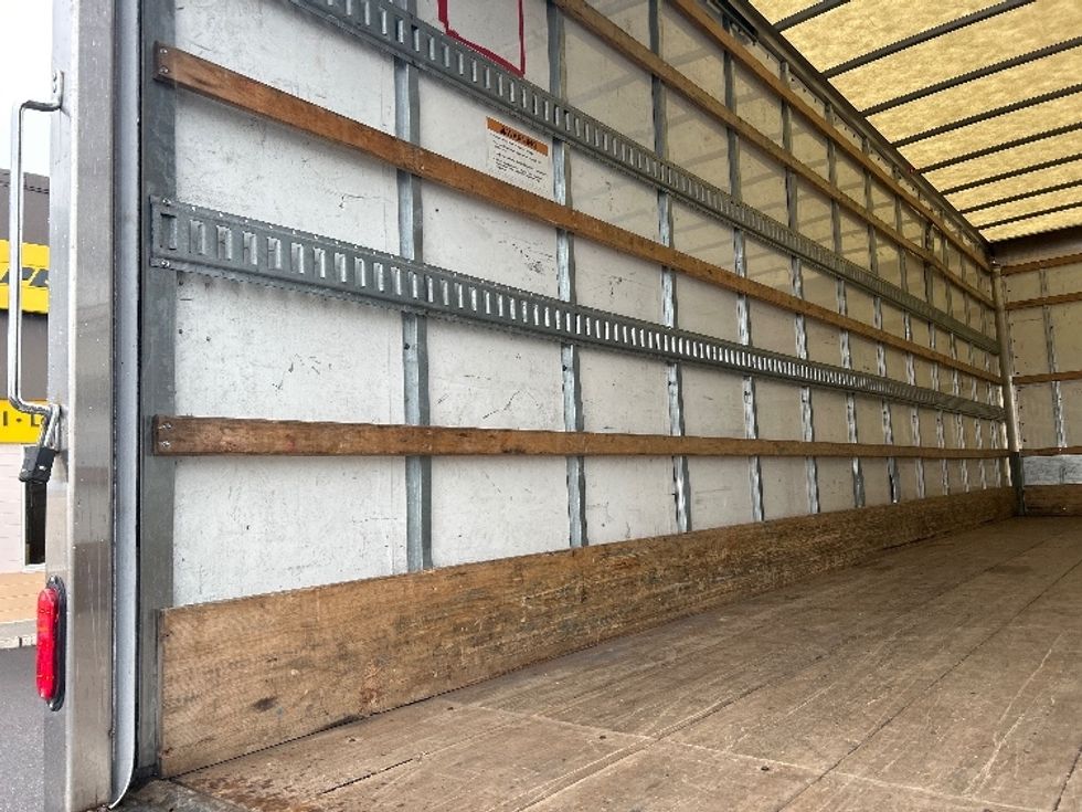 Medium Duty Box Truck-Light and Medium Duty Trucks-International-2021-MV607-Linden-NJ-137,240\n\t\tmiles-$ 58,000 - Image 11