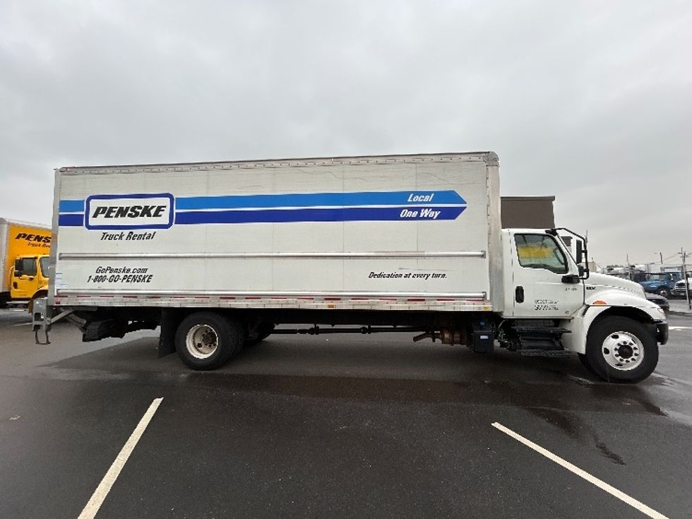 Medium Duty Box Truck-Light and Medium Duty Trucks-International-2021-MV607-Linden-NJ-137,240\n\t\tmiles-$ 58,000 - Image 15