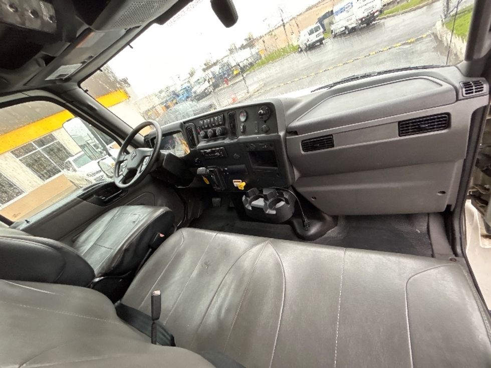 Medium Duty Box Truck-Light and Medium Duty Trucks-International-2021-MV607-Linden-NJ-137,240\n\t\tmiles-$ 58,000 - Image 21