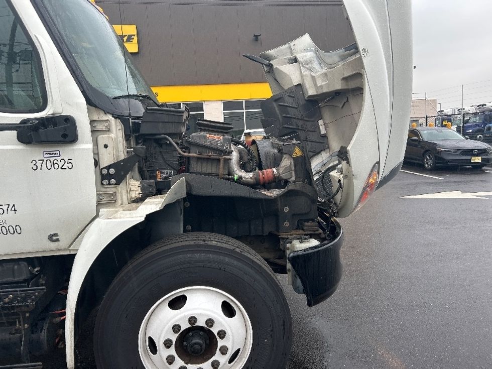 Medium Duty Box Truck-Light and Medium Duty Trucks-International-2021-MV607-Linden-NJ-137,240\n\t\tmiles-$ 58,000 - Image 23