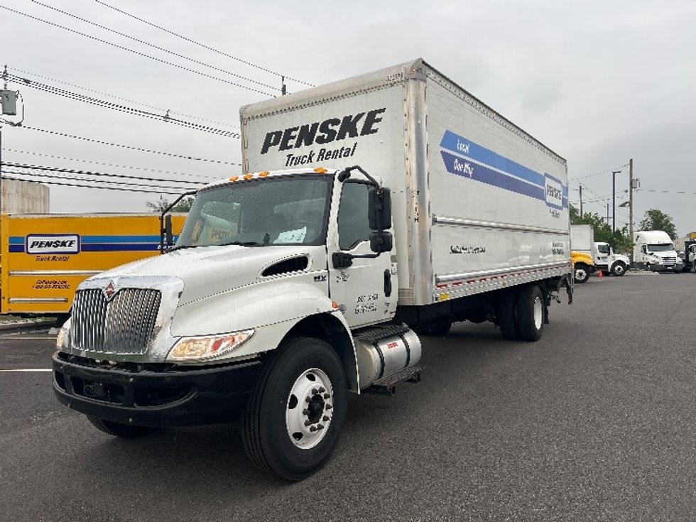 Medium Duty Box Truck-Light and Medium Duty Trucks-International-2021-MV607-Linden-NJ-137,240\n\t\tmiles-$ 58,000 - Image 3