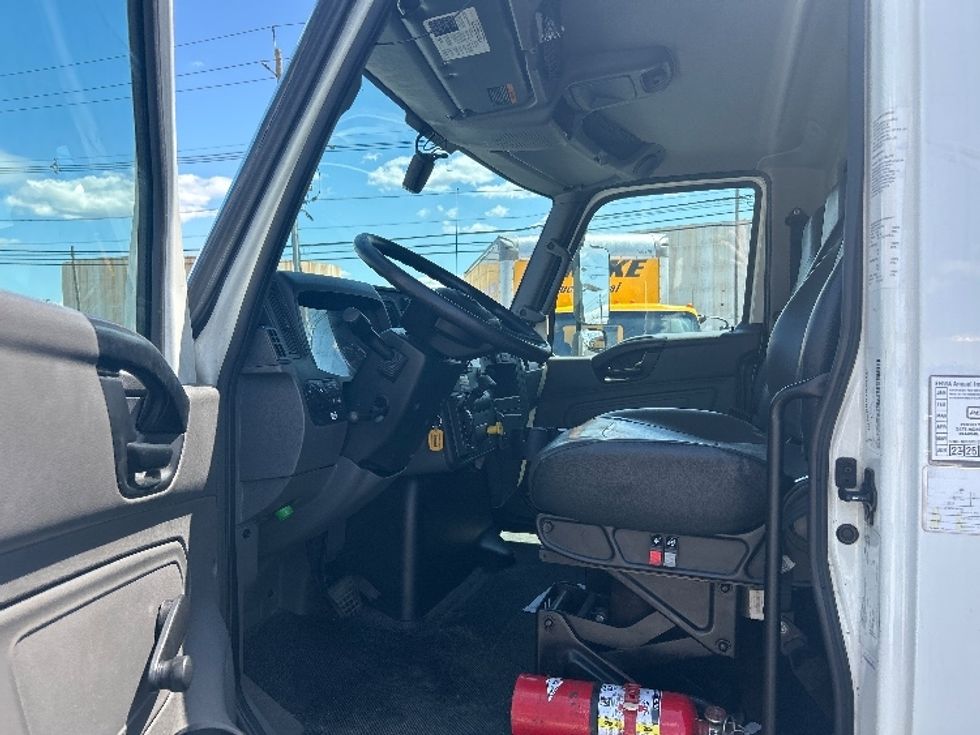 Medium Duty Box Truck-Light and Medium Duty Trucks-International-2021-MV607-Linden-NJ-210,635\n\t\tmiles-$ 50,750 - Image 16