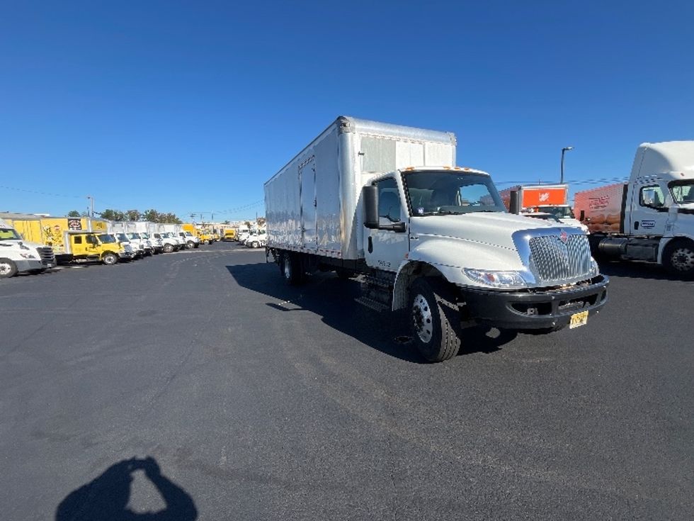Medium Duty Box Truck-Light and Medium Duty Trucks-International-2021-MV607-Linden-NJ-72,000\n\t\tmiles-$ 66,000 - Image 1