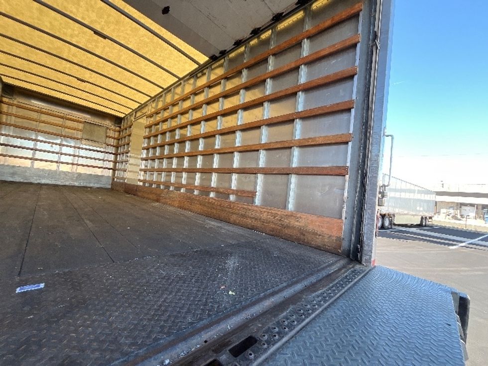 Medium Duty Box Truck-Light and Medium Duty Trucks-International-2021-MV607-Linden-NJ-72,000\n\t\tmiles-$ 66,000 - Image 12