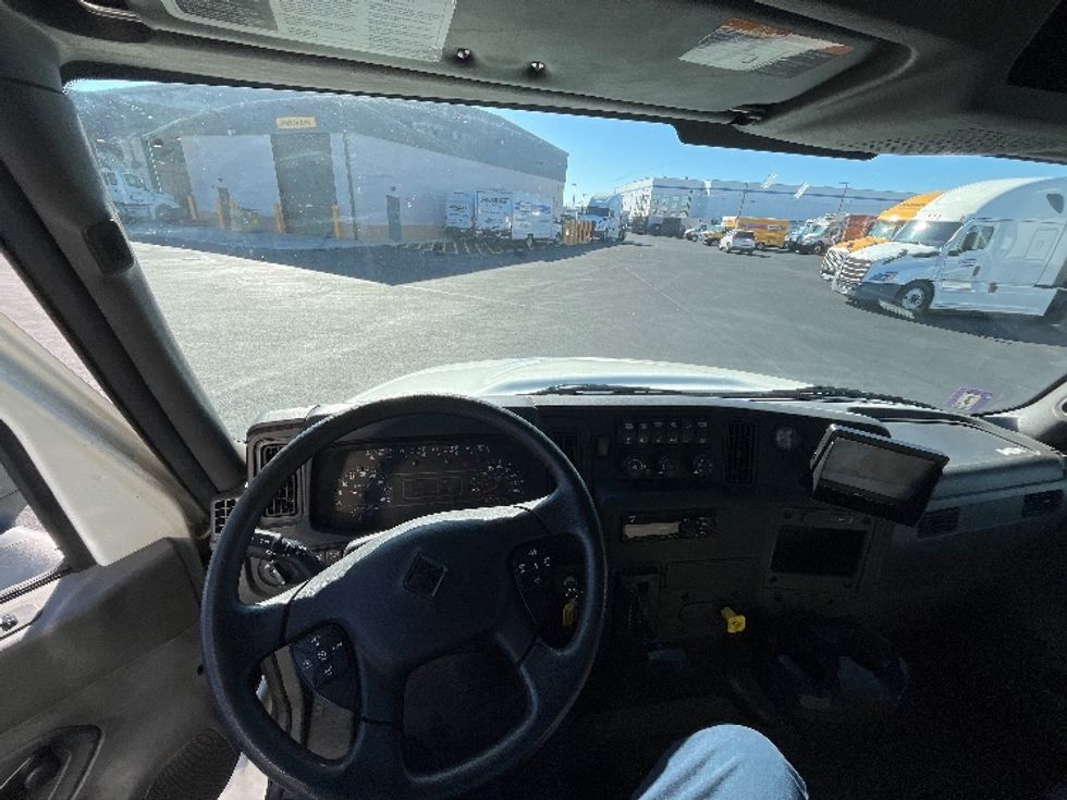 Medium Duty Box Truck-Light and Medium Duty Trucks-International-2021-MV607-Linden-NJ-72,000\n\t\tmiles-$ 66,000 - Image 18