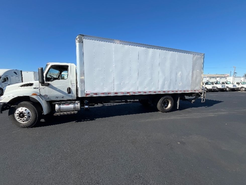 Medium Duty Box Truck-Light and Medium Duty Trucks-International-2021-MV607-Linden-NJ-72,000\n\t\tmiles-$ 66,000 - Image 4
