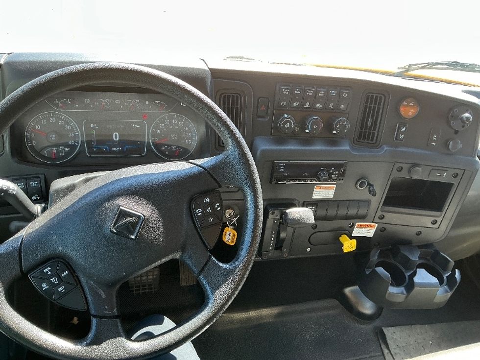 Medium Duty Box Truck-Light and Medium Duty Trucks-International-2021-MV607-Lindon-UT-222,913\n\t\tmiles-$ 40,750 - Image 18
