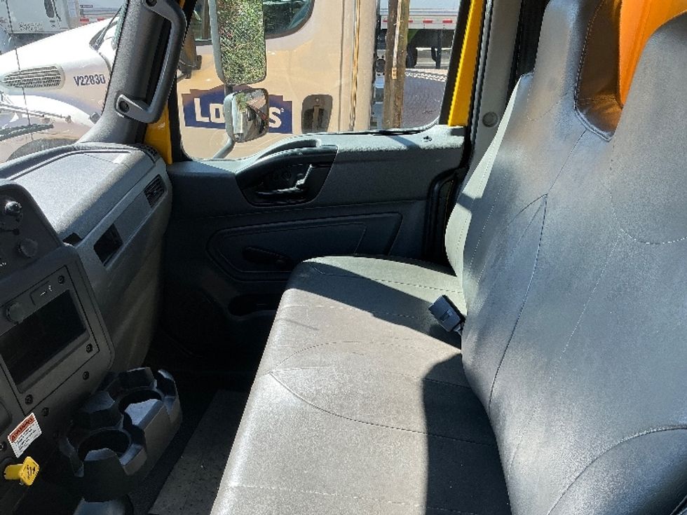 Medium Duty Box Truck-Light and Medium Duty Trucks-International-2021-MV607-Lindon-UT-222,913\n\t\tmiles-$ 40,750 - Image 19