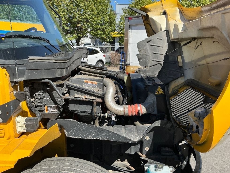 Medium Duty Box Truck-Light and Medium Duty Trucks-International-2021-MV607-Lindon-UT-222,913\n\t\tmiles-$ 40,750 - Image 23
