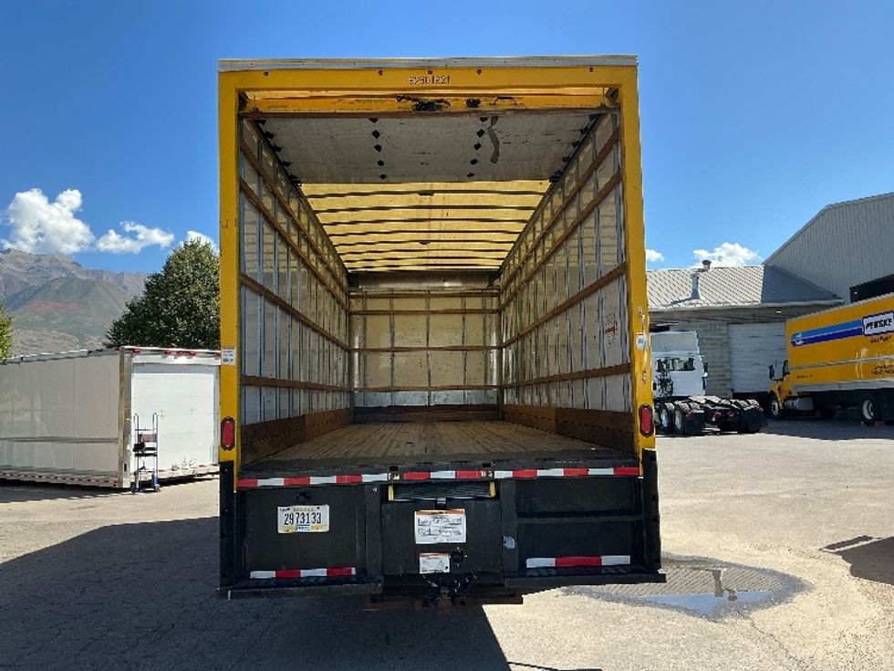 Medium Duty Box Truck-Light and Medium Duty Trucks-International-2021-MV607-Lindon-UT-222,913\n\t\tmiles-$ 40,750 - Image 8