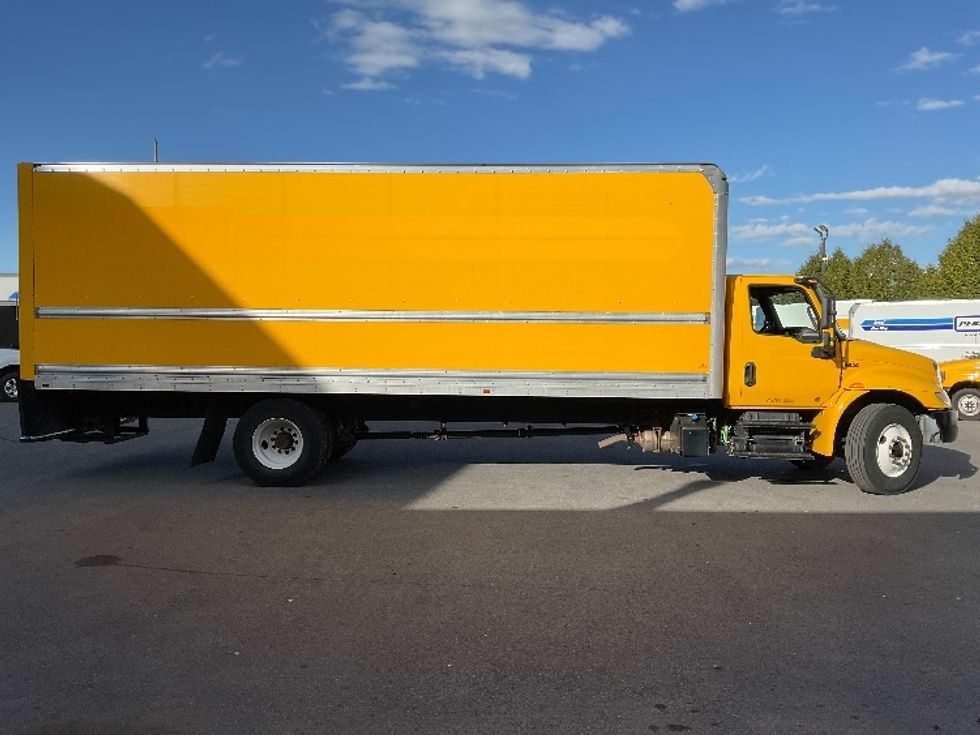 Medium Duty Box Truck-Light and Medium Duty Trucks-International-2021-MV607-Lindon-UT-250,509\n\t\tmiles-$ 33,000 - Image 15