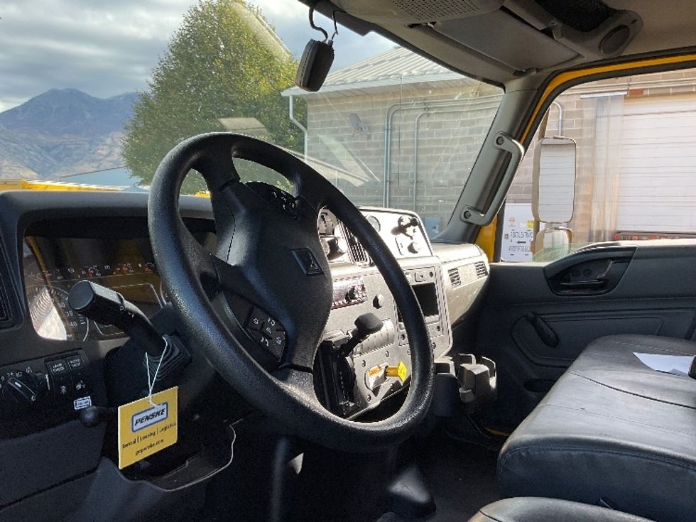 Medium Duty Box Truck-Light and Medium Duty Trucks-International-2021-MV607-Lindon-UT-250,509\n\t\tmiles-$ 33,000 - Image 17