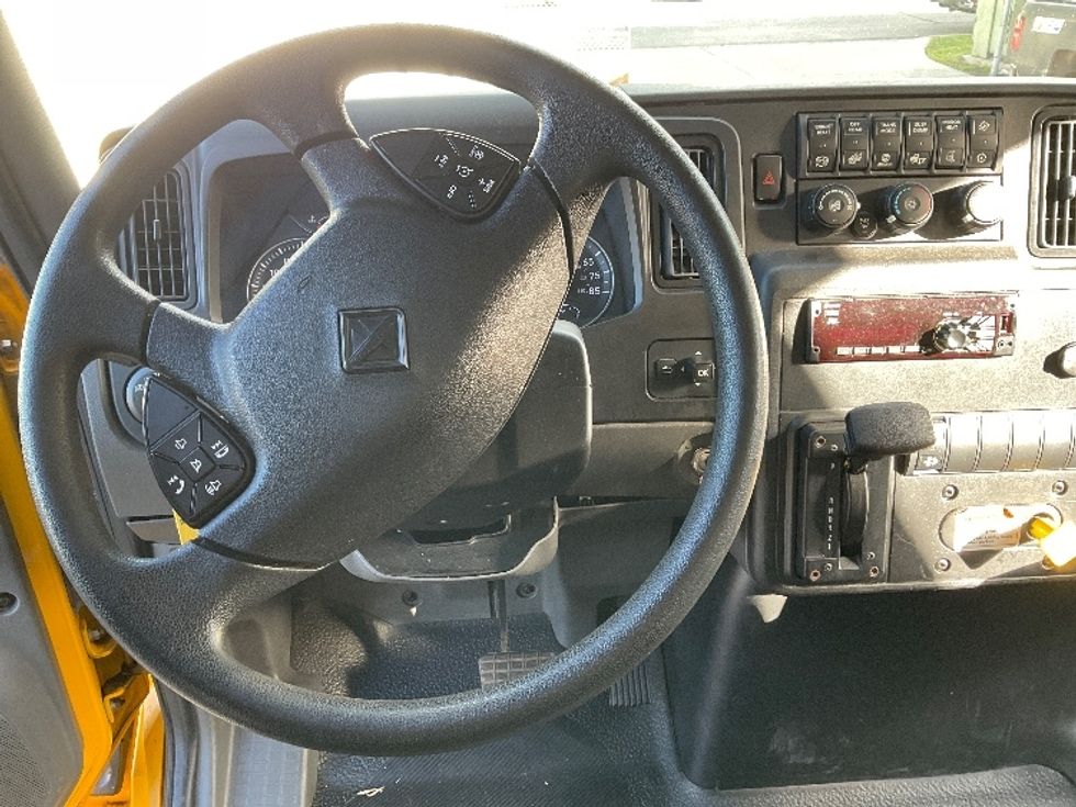 Medium Duty Box Truck-Light and Medium Duty Trucks-International-2021-MV607-Lindon-UT-250,509\n\t\tmiles-$ 33,000 - Image 18