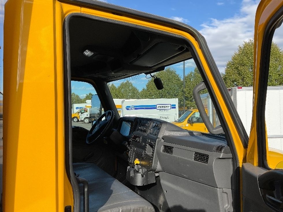 Medium Duty Box Truck-Light and Medium Duty Trucks-International-2021-MV607-Lindon-UT-250,509\n\t\tmiles-$ 33,000 - Image 20
