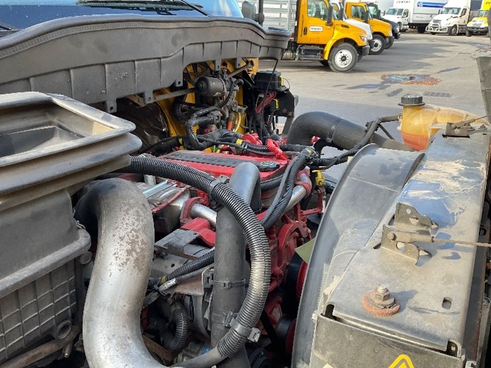 Medium Duty Box Truck-Light and Medium Duty Trucks-International-2021-MV607-Lindon-UT-250,509\n\t\tmiles-$ 33,000 - Image 23