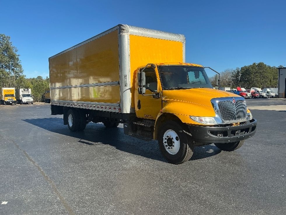 Medium Duty Box Truck-Light and Medium Duty Trucks-International-2021-MV607-Lithia Springs-GA-201,628\n\t\tmiles-$ 45,000 - Image 1