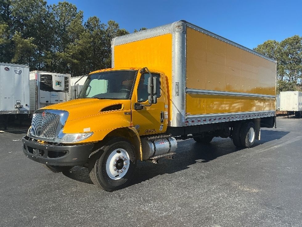 Medium Duty Box Truck-Light and Medium Duty Trucks-International-2021-MV607-Lithia Springs-GA-201,628\n\t\tmiles-$ 45,000 - Image 3