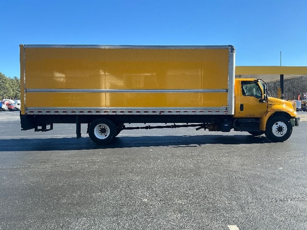 Medium Duty Box Truck-Light and Medium Duty Trucks-International-2021-MV607-Lithia Springs-GA-201,628\n\t\tmiles-$ 45,000 - Image 15