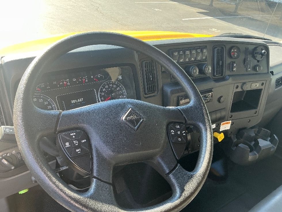 Medium Duty Box Truck-Light and Medium Duty Trucks-International-2021-MV607-Lithia Springs-GA-201,628\n\t\tmiles-$ 45,000 - Image 17