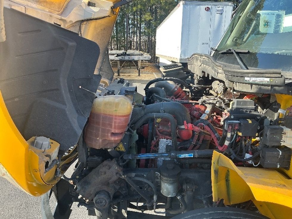 Medium Duty Box Truck-Light and Medium Duty Trucks-International-2021-MV607-Lithia Springs-GA-201,628\n\t\tmiles-$ 45,000 - Image 24