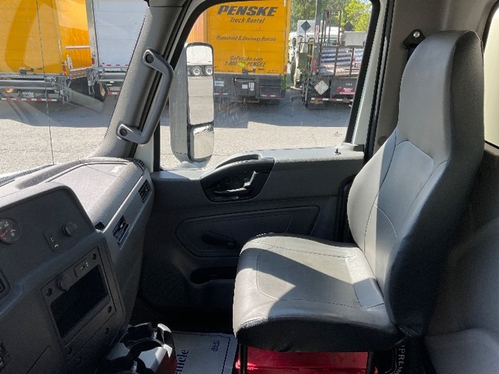 Medium Duty Box Truck-Light and Medium Duty Trucks-International-2021-MV607-Little Rock-AR-126,922\n\t\tmiles-$ 65,250 - Image 19