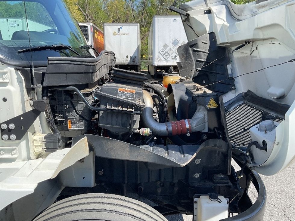 Medium Duty Box Truck-Light and Medium Duty Trucks-International-2021-MV607-Little Rock-AR-126,922\n\t\tmiles-$ 65,250 - Image 23