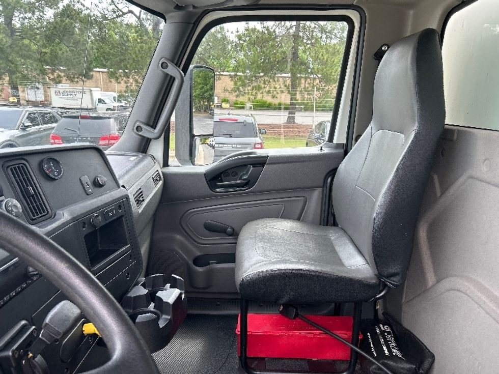 Medium Duty Box Truck-Light and Medium Duty Trucks-International-2021-MV607-Little Rock-AR-136,456\n\t\tmiles-$ 61,750 - Image 19