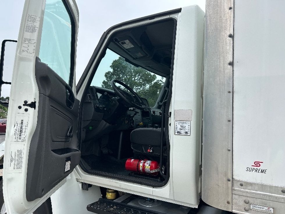 Medium Duty Box Truck-Light and Medium Duty Trucks-International-2021-MV607-Little Rock-AR-136,456\n\t\tmiles-$ 61,750 - Image 16