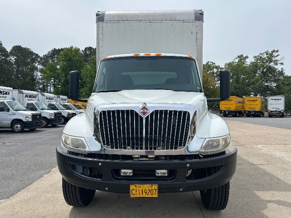 Medium Duty Box Truck-Light and Medium Duty Trucks-International-2021-MV607-Little Rock-AR-136,456\n\t\tmiles-$ 61,750 - Image 2