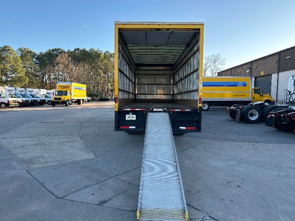 Medium Duty Box Truck-Light and Medium Duty Trucks-International-2021-MV607-Little Rock-AR-187,470\n\t\tmiles-$ 44,000 - Image 9