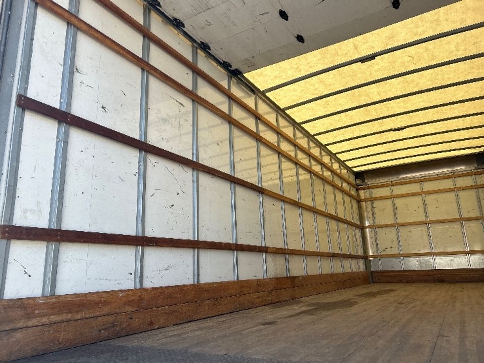 Medium Duty Box Truck-Light and Medium Duty Trucks-International-2021-MV607-Little Rock-AR-195,516\n\t\tmiles-$ 43,000 - Image 10