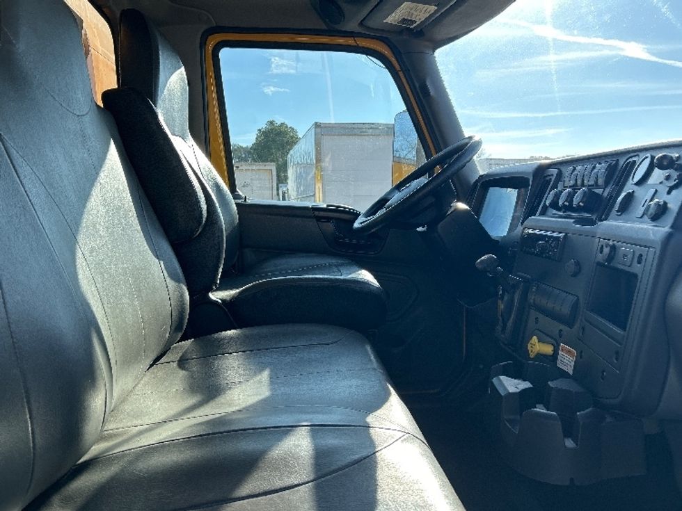 Medium Duty Box Truck-Light and Medium Duty Trucks-International-2021-MV607-Little Rock-AR-195,516\n\t\tmiles-$ 43,000 - Image 21