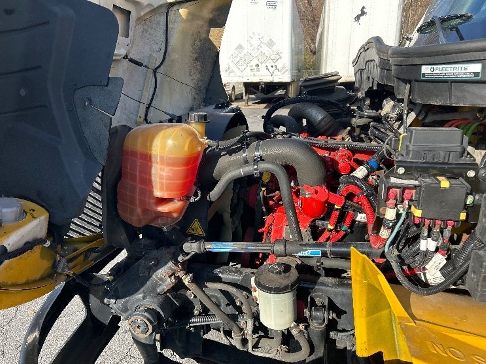 Medium Duty Box Truck-Light and Medium Duty Trucks-International-2021-MV607-Little Rock-AR-195,516\n\t\tmiles-$ 43,000 - Image 22