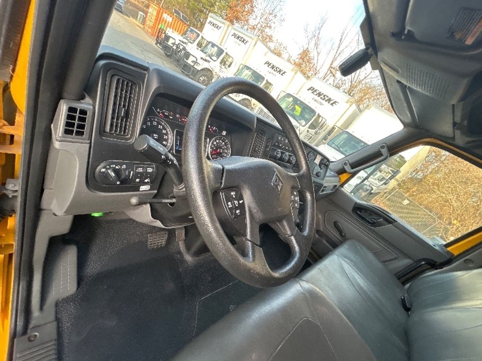 Medium Duty Box Truck-Light and Medium Duty Trucks-International-2021-MV607-Little Rock-AR-208,554\n\t\tmiles-$ 41,000 - Image 17