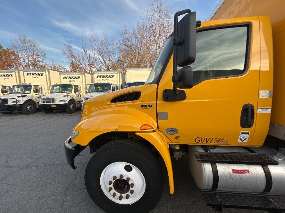 Medium Duty Box Truck-Light and Medium Duty Trucks-International-2021-MV607-Little Rock-AR-208,554\n\t\tmiles-$ 41,000 - Image 24