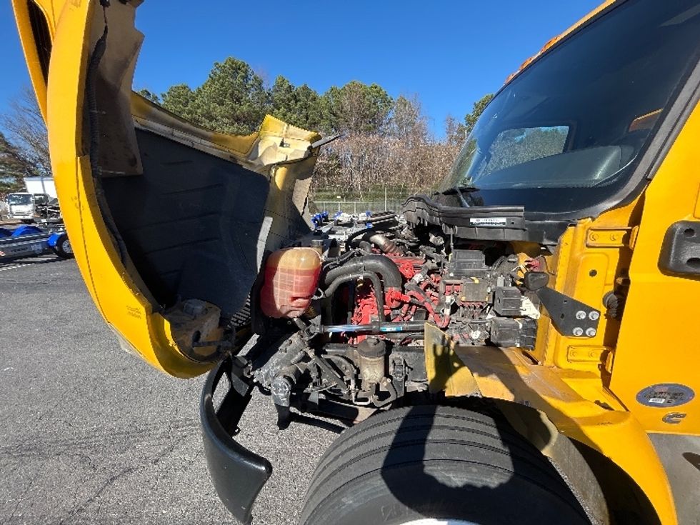 Medium Duty Box Truck-Light and Medium Duty Trucks-International-2021-MV607-Little Rock-AR-220,176\n\t\tmiles-$ 39,250 - Image 24