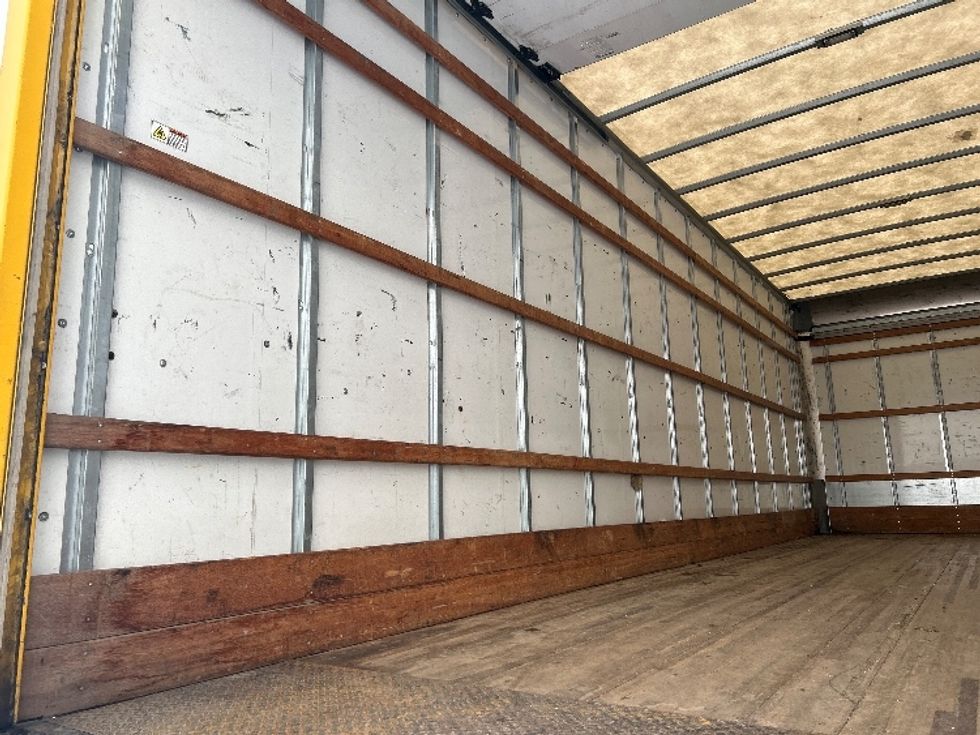 Medium Duty Box Truck-Light and Medium Duty Trucks-International-2021-MV607-Liverpool-NY-226,909\n\t\tmiles-$ 34,250 - Image 11