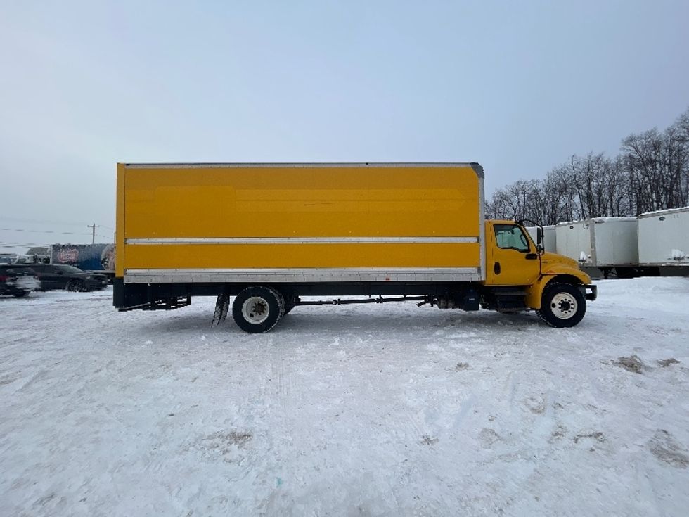 Medium Duty Box Truck-Light and Medium Duty Trucks-International-2021-MV607-Liverpool-NY-226,909\n\t\tmiles-$ 34,250 - Image 15