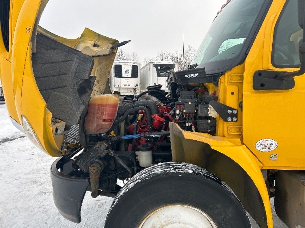 Medium Duty Box Truck-Light and Medium Duty Trucks-International-2021-MV607-Liverpool-NY-226,909\n\t\tmiles-$ 34,250 - Image 24