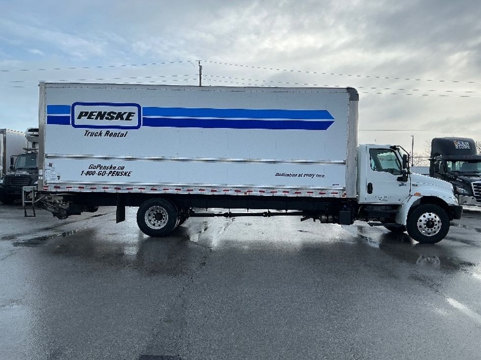 Medium Duty Box Truck-Light and Medium Duty Trucks-International-2021-MV607-London-ON-360,970\n\t\tkm-$ 60,750 - Image 15