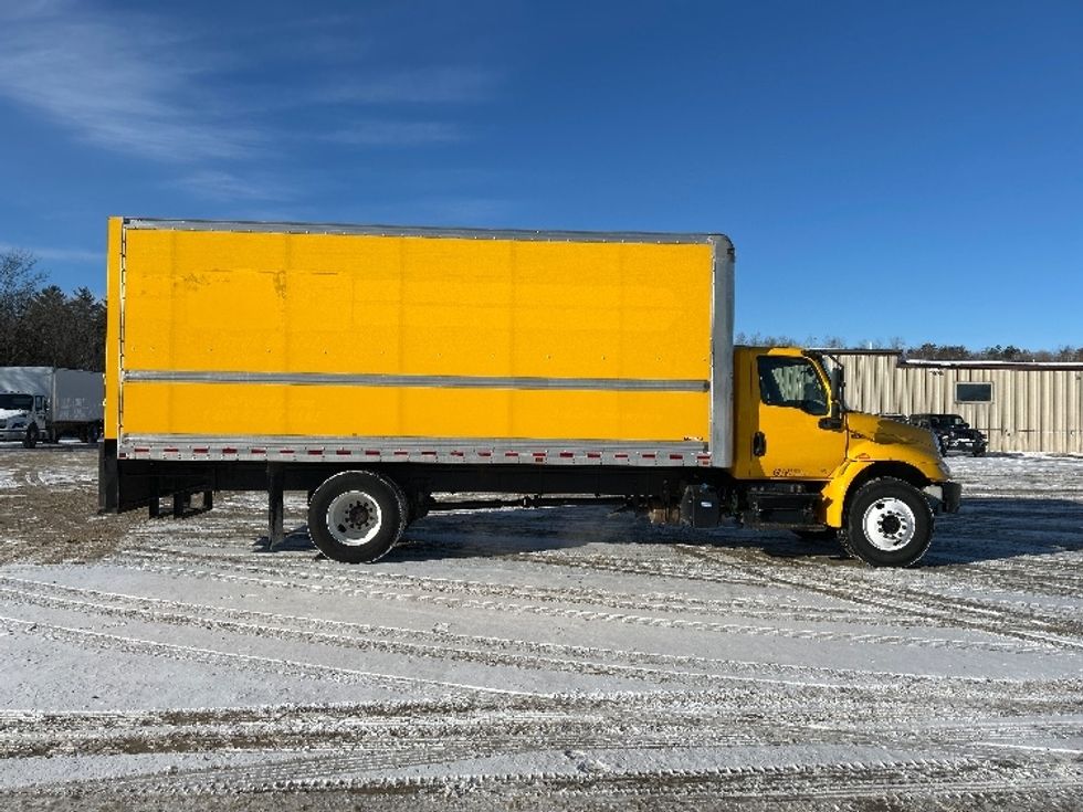 Medium Duty Box Truck-Light and Medium Duty Trucks-International-2021-MV607-Londonderry-NH-145,805\n\t\tmiles-$ 38,750 - Image 14